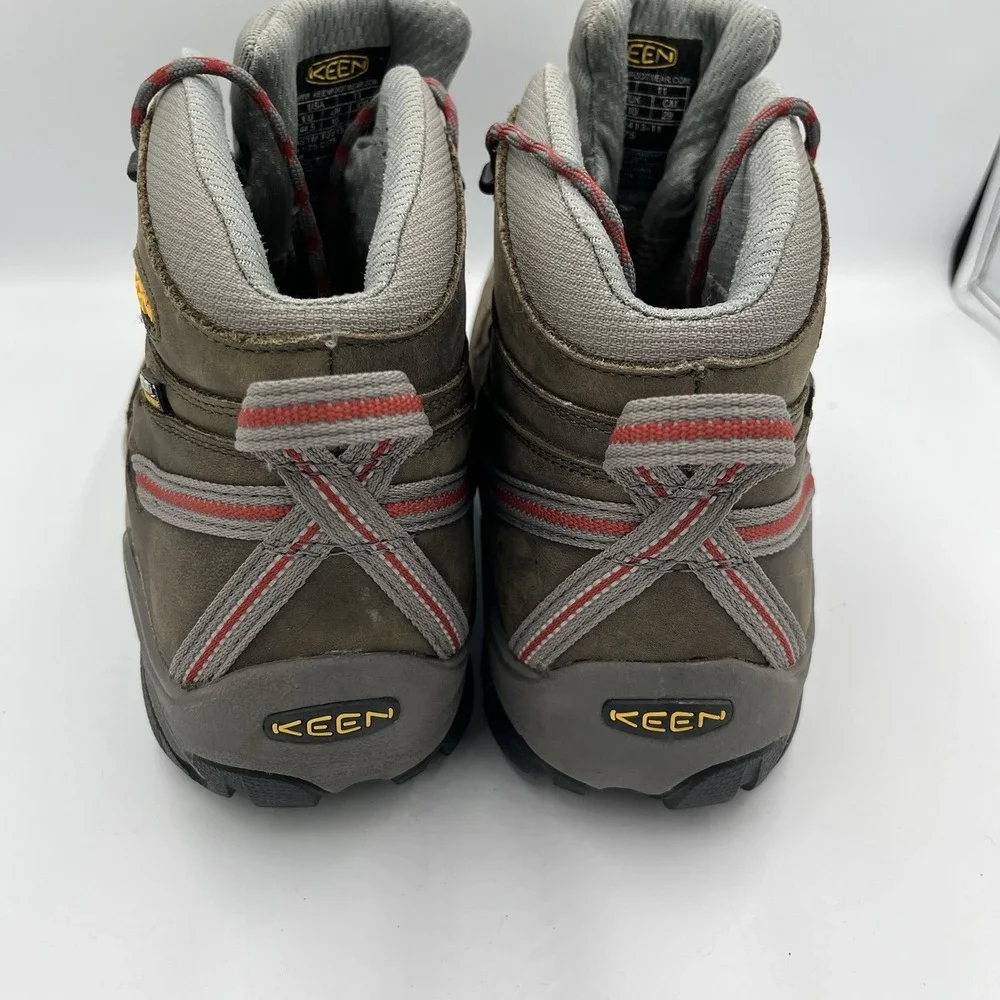 Keen Size 11 US Men's Hiking Boots - Brown Outdoors Mountain Durable Waterproof